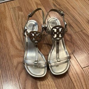 Tory Burch Gold Miller Strappy Sandals with Buckle Closures EUC size 8